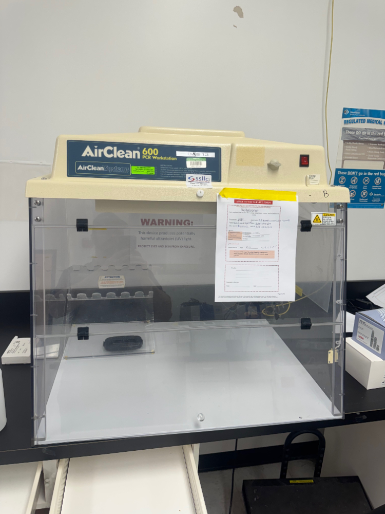 Image of AirClean 600 PCR Workstation